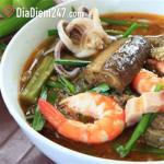 C&ocirc; Hồng - B&uacute;n Mắm, Lẩu Mắm